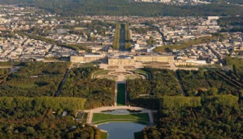 Paris'te bomba ihbarı: Versay Sarayı kapatıldı