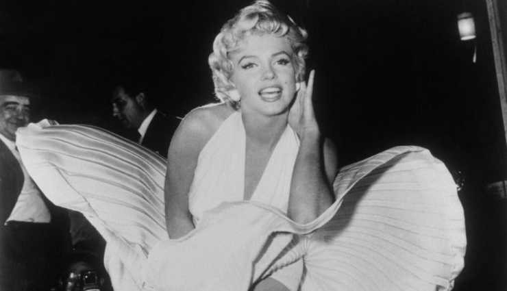 Marilyn Monroe'nun imzalı pozu açık artırmada