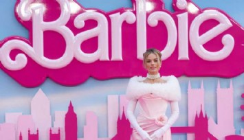 Barbie 1 milyar doları aştı!