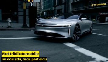 Elektrikli otomobile su döküldü, araç pert oldu