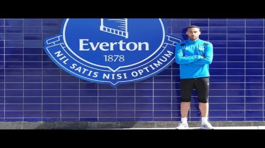 Cenk Tosun: Everton'da futbol, Liverpool'da yaşam
