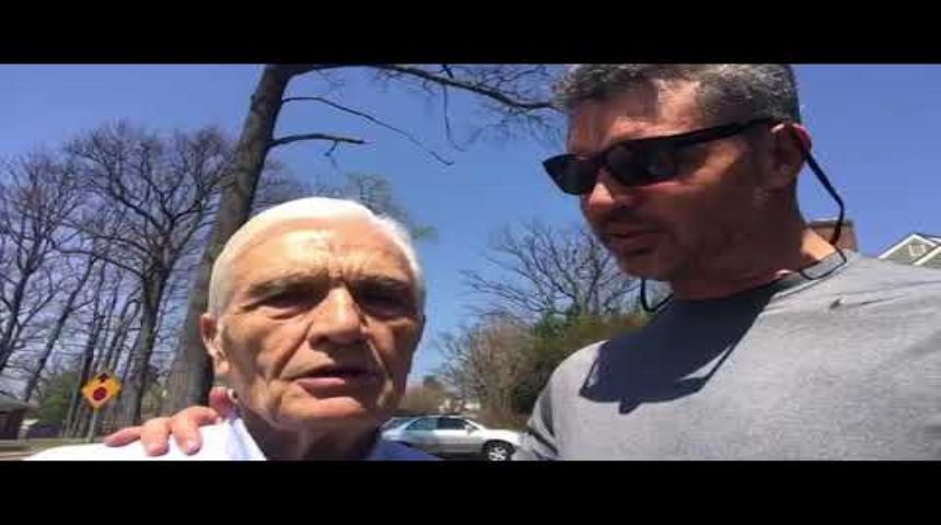 Sadettin Saran babasını nasıl kızdırıyor: Annem biliyor mu baba!