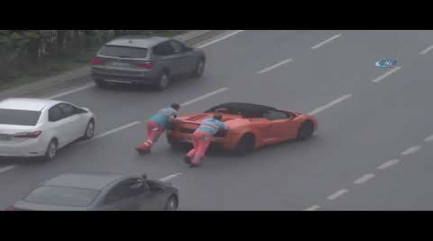 Milyon Dolarlık Lamborghini yolda kaldı, yardımına İBB işçileri yetişti