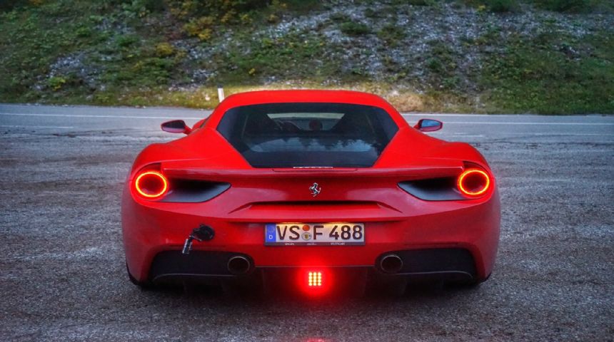 Ferrari 488 GTB  - Drive Mountain Pass 